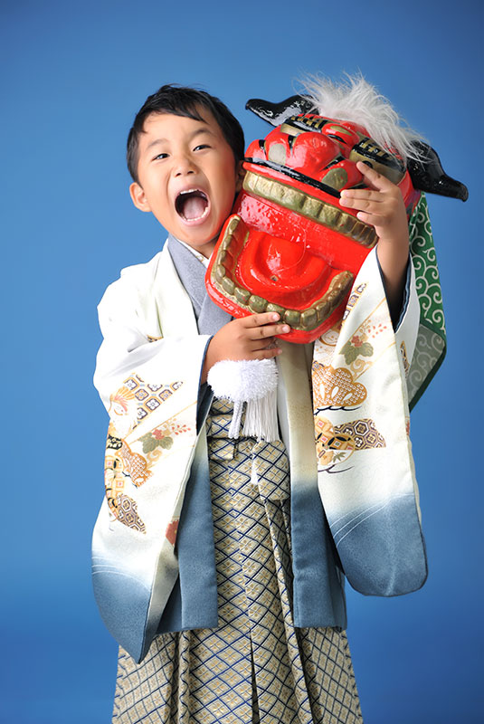 七五三  5歳 男の子 着物 白 獅子舞と