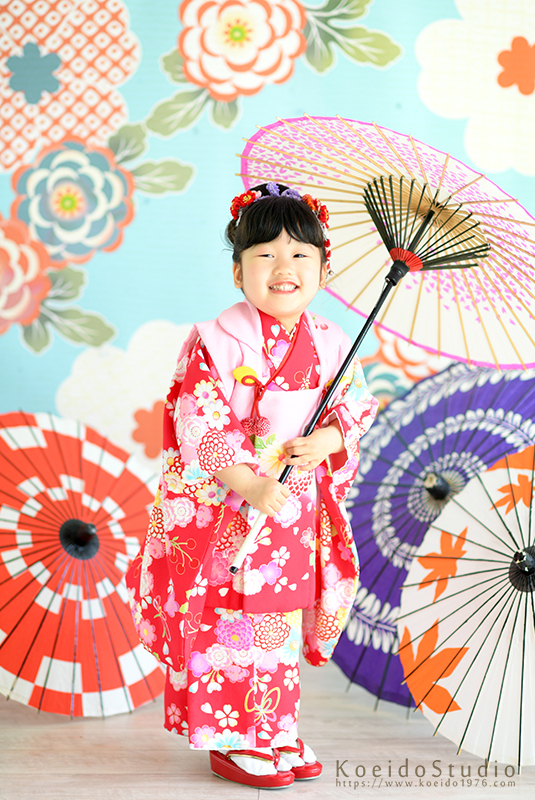 七五三３歳キラキラな笑顔が可愛い女の子をご紹介 広映堂スタジオ 東久留米市にある地域密着型写真館